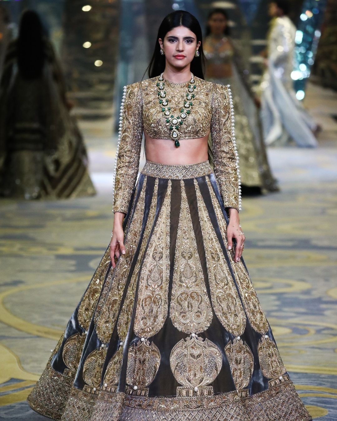 Manish Malhotra Heralds In The Era Of The Bold Bride With His Latest Couture Collection: True artistry on full display here. Photo Credit: www.instagram.com