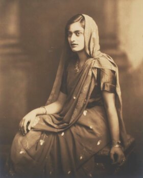 Explore the femininity of the sari in South Asian culture