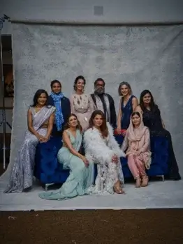 Oscars 2023 Highlights: How Our South Asian Stars Took Over Tinseltown: Priyanka Chopra Jonas and Mindy Kaling having fun in the Vanity Fair photo stop during the party