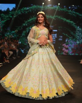 You Must Check Out Our 5 Fave Looks From FDCI x Lakmé Fashion Week