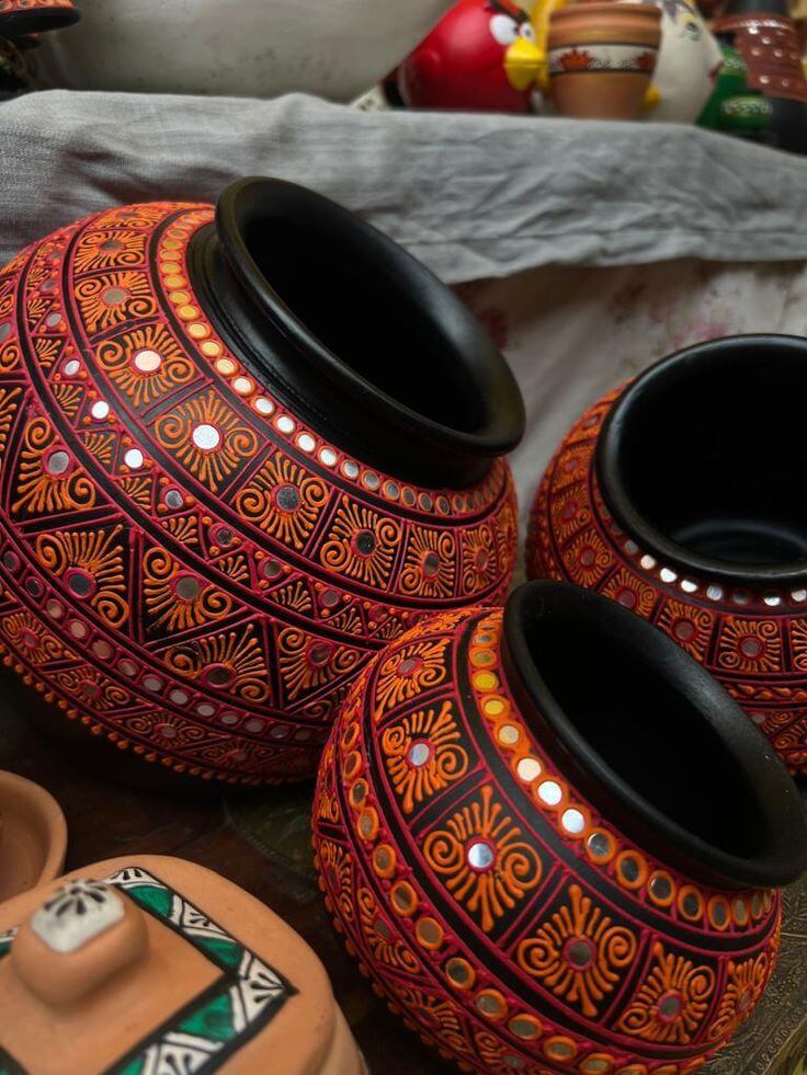 From Mitti to Masterpiece: Make Your Own South Asian-Inspired Clay Dish. Matka. 