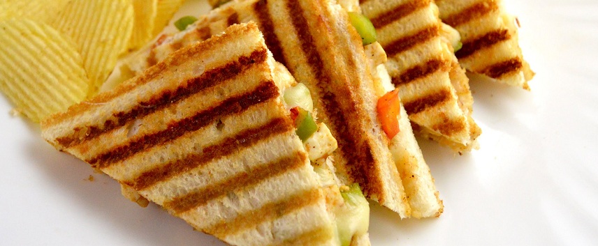 https://www.desidakaar.com/paneer-sandwich-recipe/