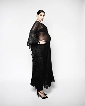 Sonam Kapoor Adds Boho Flair To Her Baby Bump