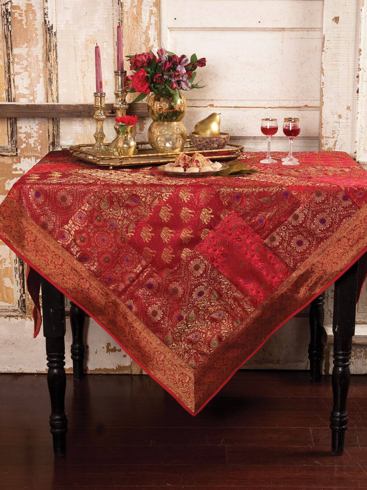 Bring Some Luxe Vibes To Your Space With Brocade This Festive Season