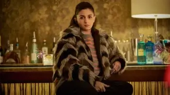 4 Ways Alia Bhatt Steals The Show In The Hot Netflix Film "Heart Of Stone" 