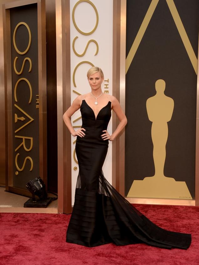 Charlize Theron at Oscars 2014