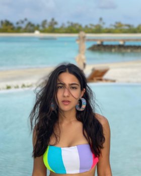 Sarah Ali Khan Strikes A Vintage Vibe With Her Super Cute Swimwear