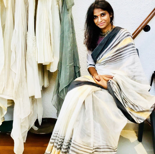 5 Fashion Designers Who Are Shaking Up The Indian Fashion Industry: Vaishali Shadangule is showing everyone that the handloom weave is hardly a thing of the past!  Photo Credit: www.explosivefashion.in
